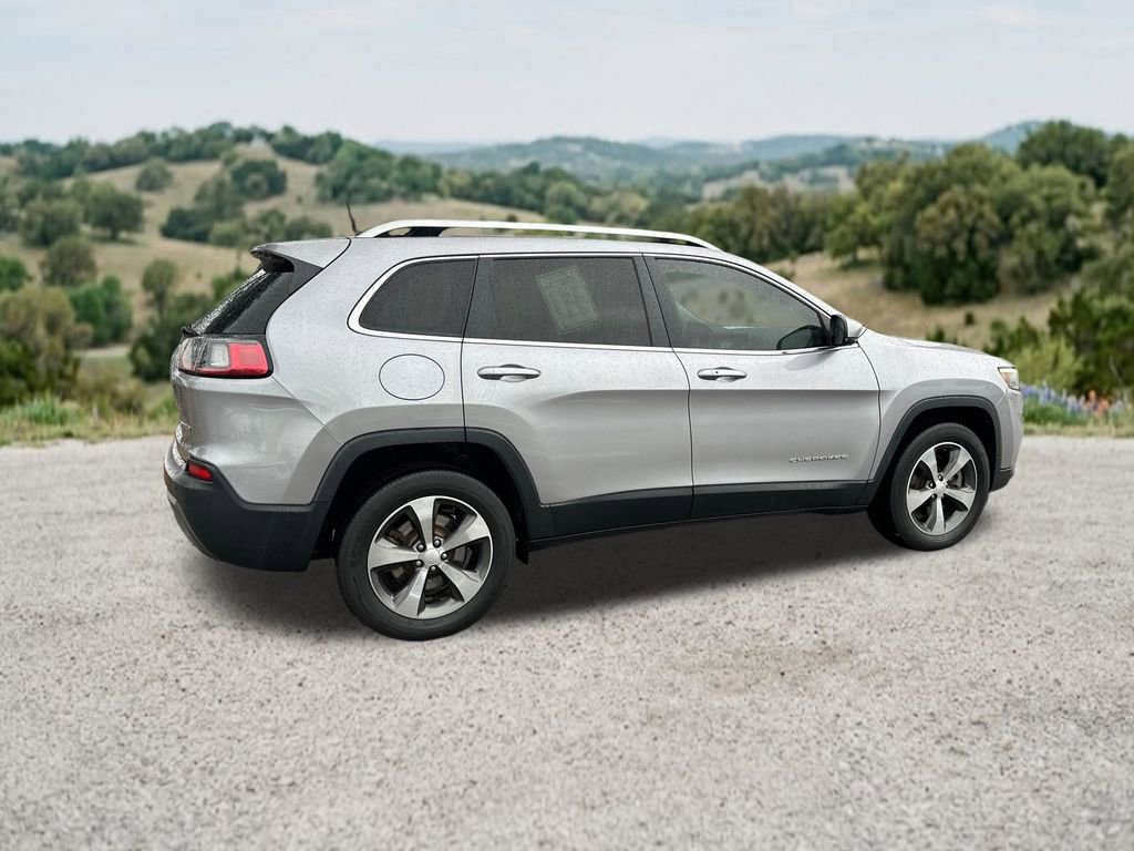 Used 2019 Jeep Cherokee Limited w/ Luxury Group AWD/4WD image 11