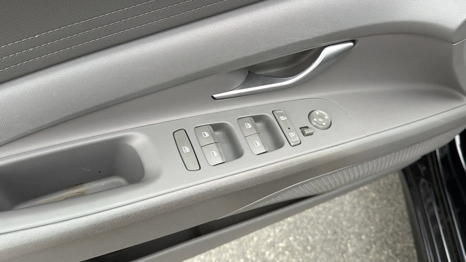 Used 2023 Hyundai Elantra SEL image 22