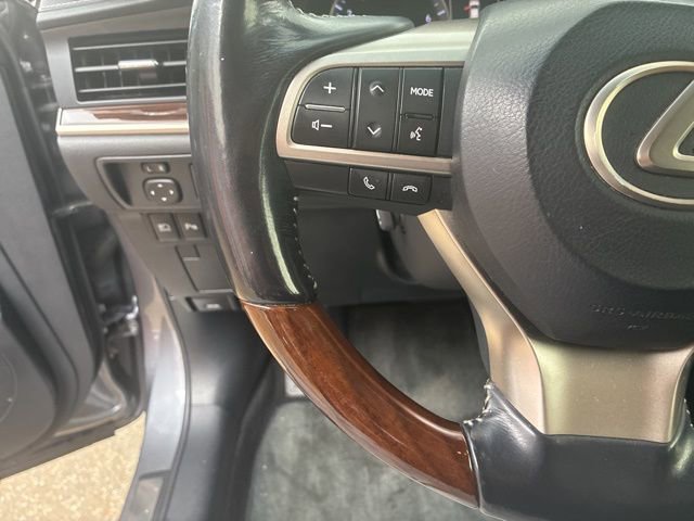 Used 2016 Lexus ES 350 w/ Luxury Package w/Wood Trim image 18