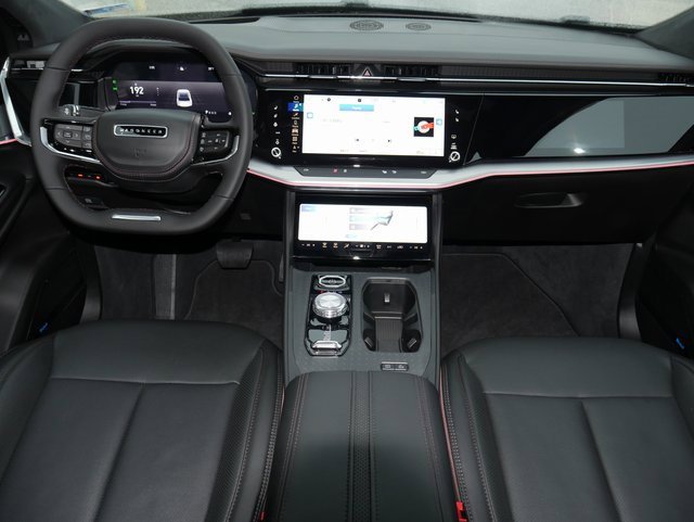 Used 2025 Jeep Wagoneer S Launch Edition image 9