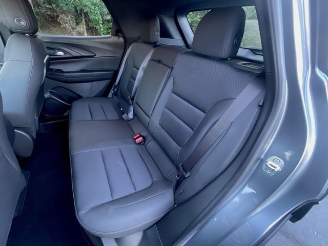 Used 2022 Chevrolet TrailBlazer RS FWD image 23