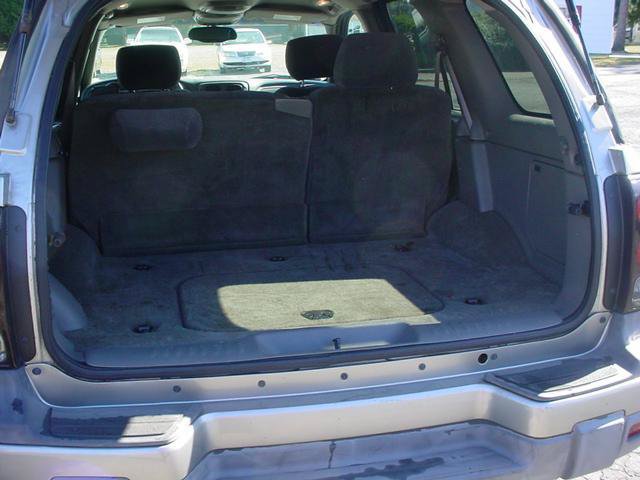 Used 2002 Chevrolet TrailBlazer LT w/ Driver Convenience Pkg RWD image 22