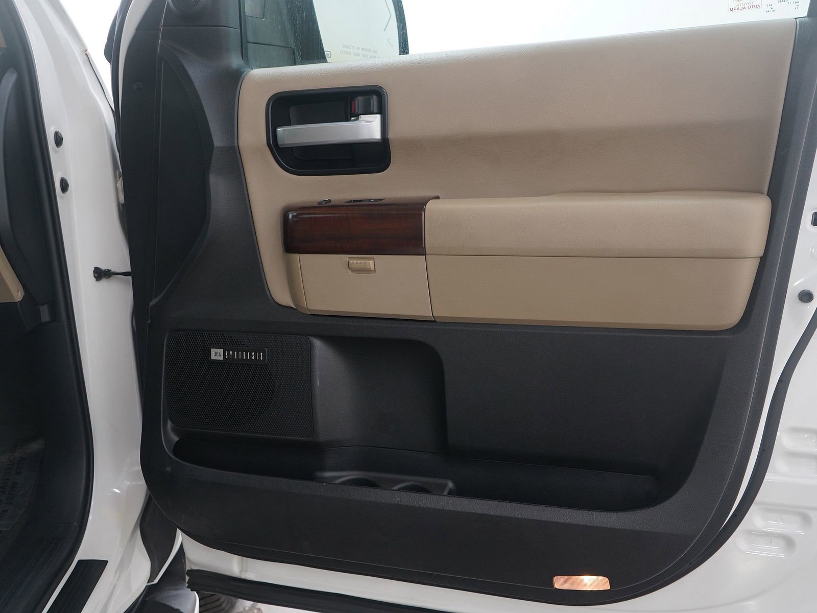 Used 2012 Toyota Sequoia Platinum AWD/4WD image 11