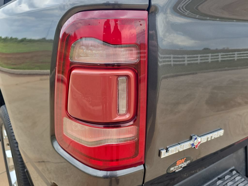 Used 2019 RAM 1500 Big Horn RWD image 33