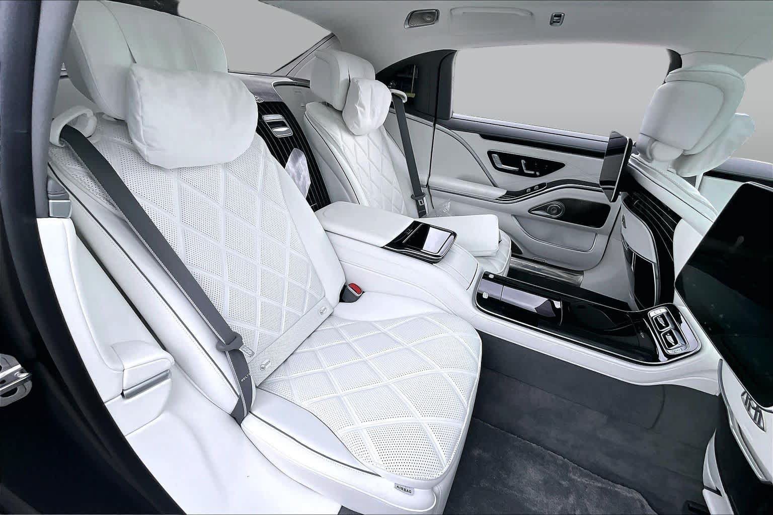 Used 2024 Mercedes-Benz Maybach S 680 4MATIC image 19