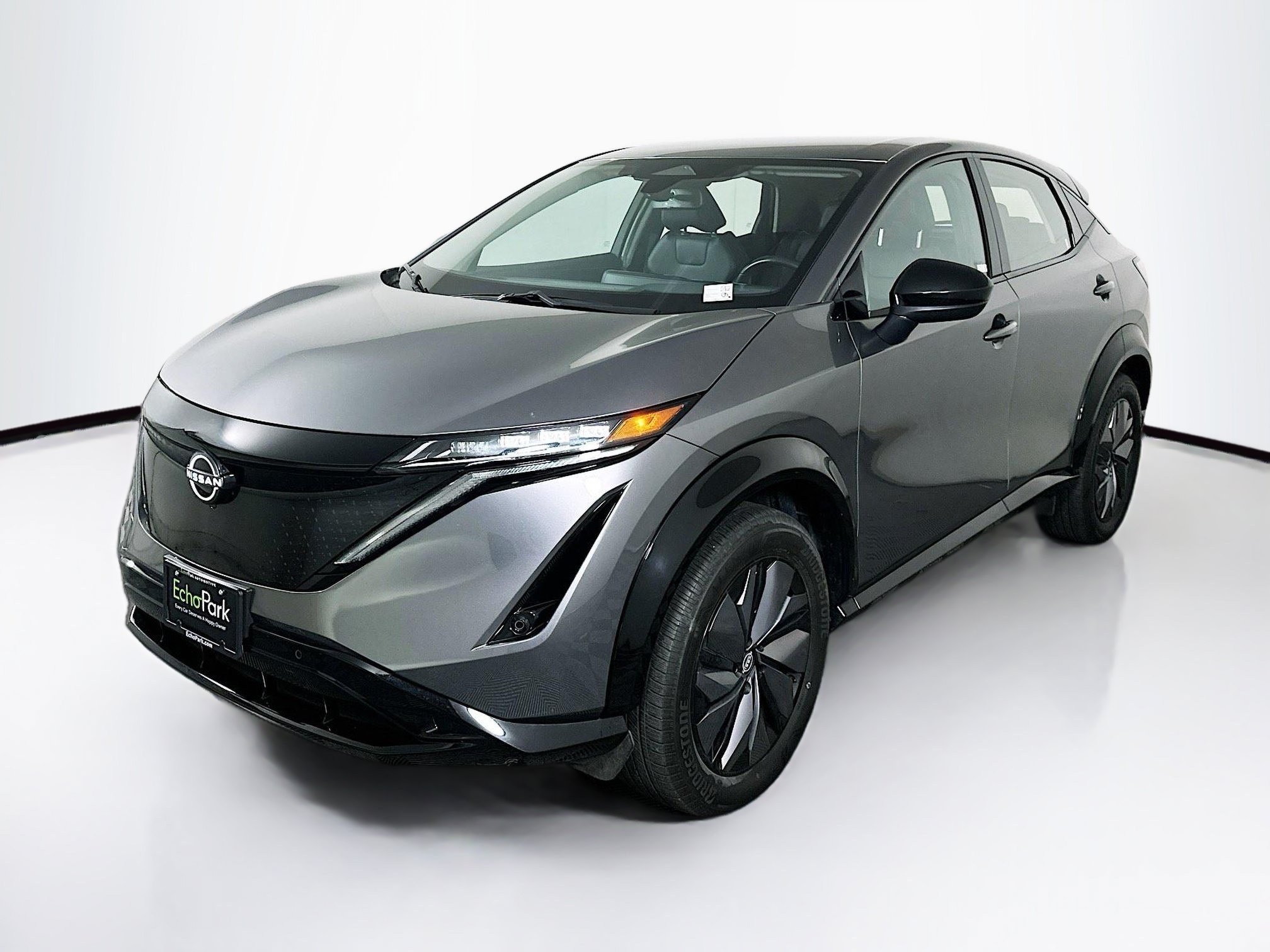 Used 2024 Nissan Ariya AWD image 3
