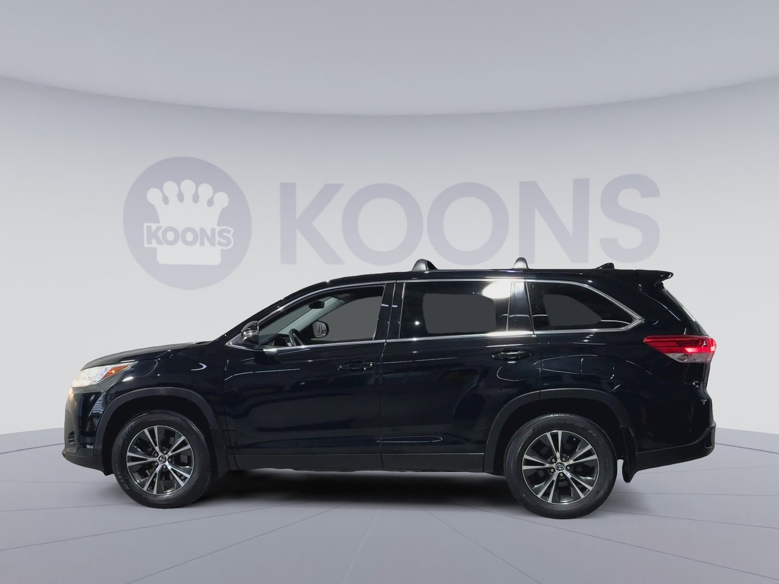 Used 2019 Toyota Highlander Plus image 7