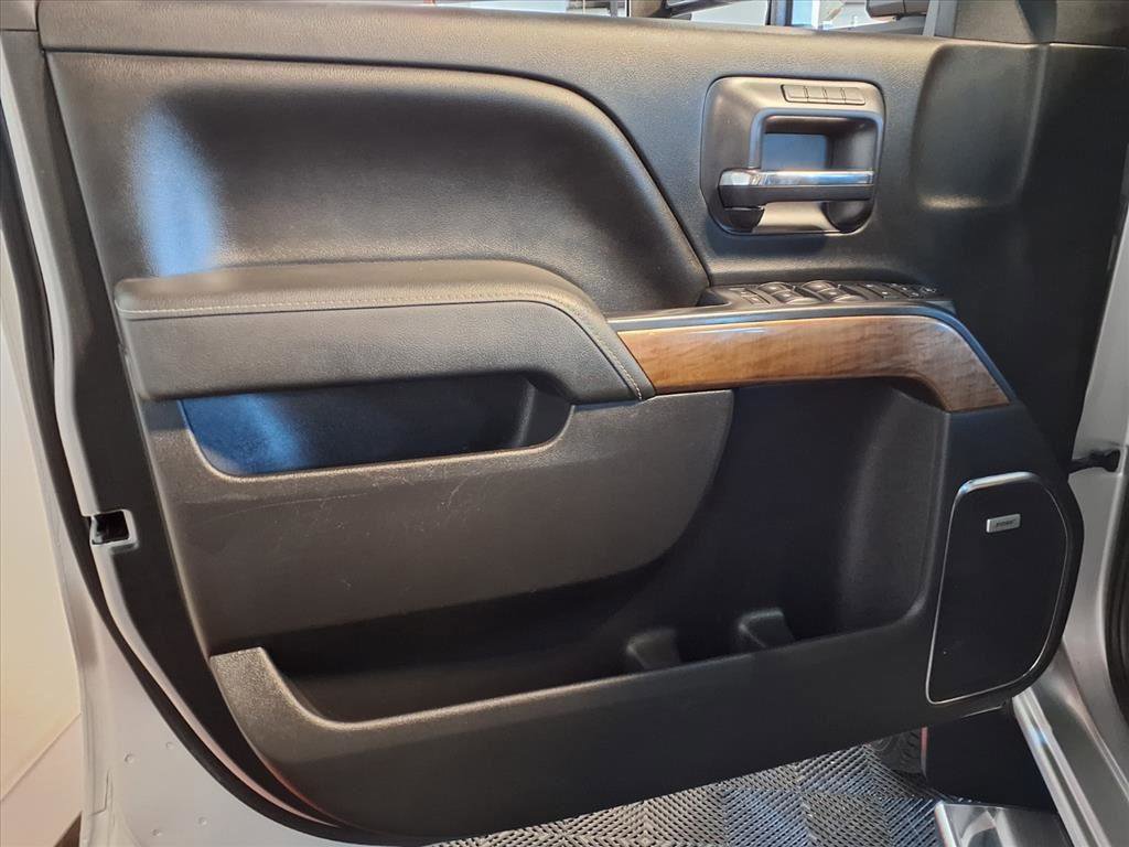 Used 2015 Chevrolet Silverado 2500 LTZ w/ Duramax Plus Package image 17