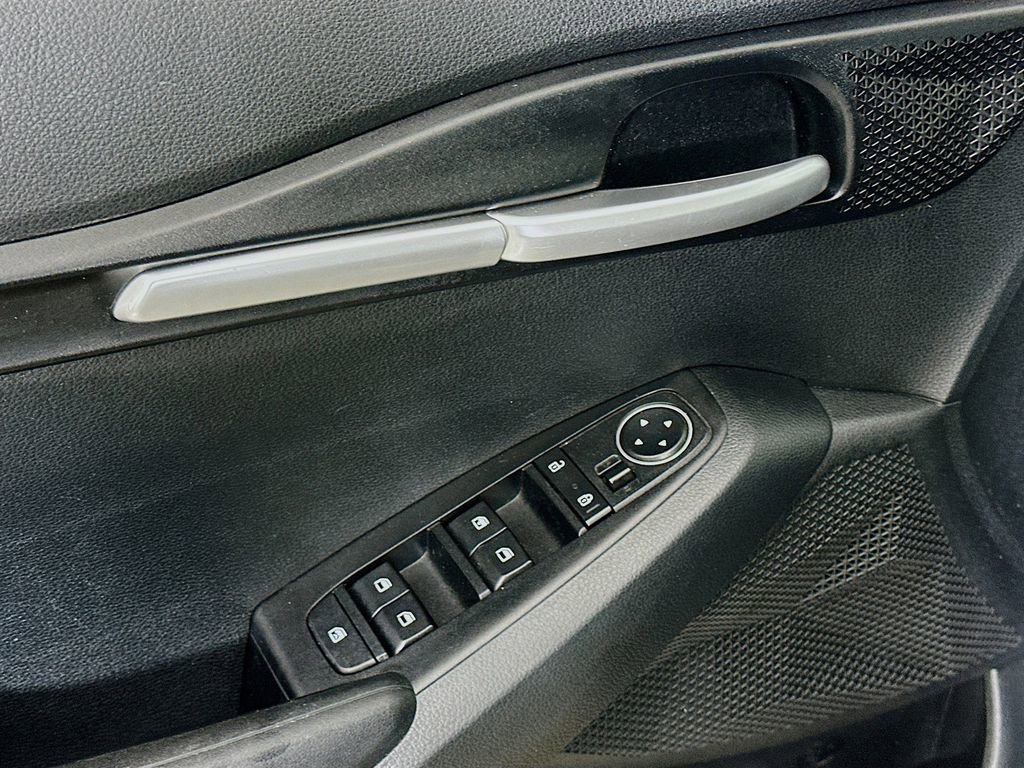 Certified 2023 Kia Seltos LX image 18
