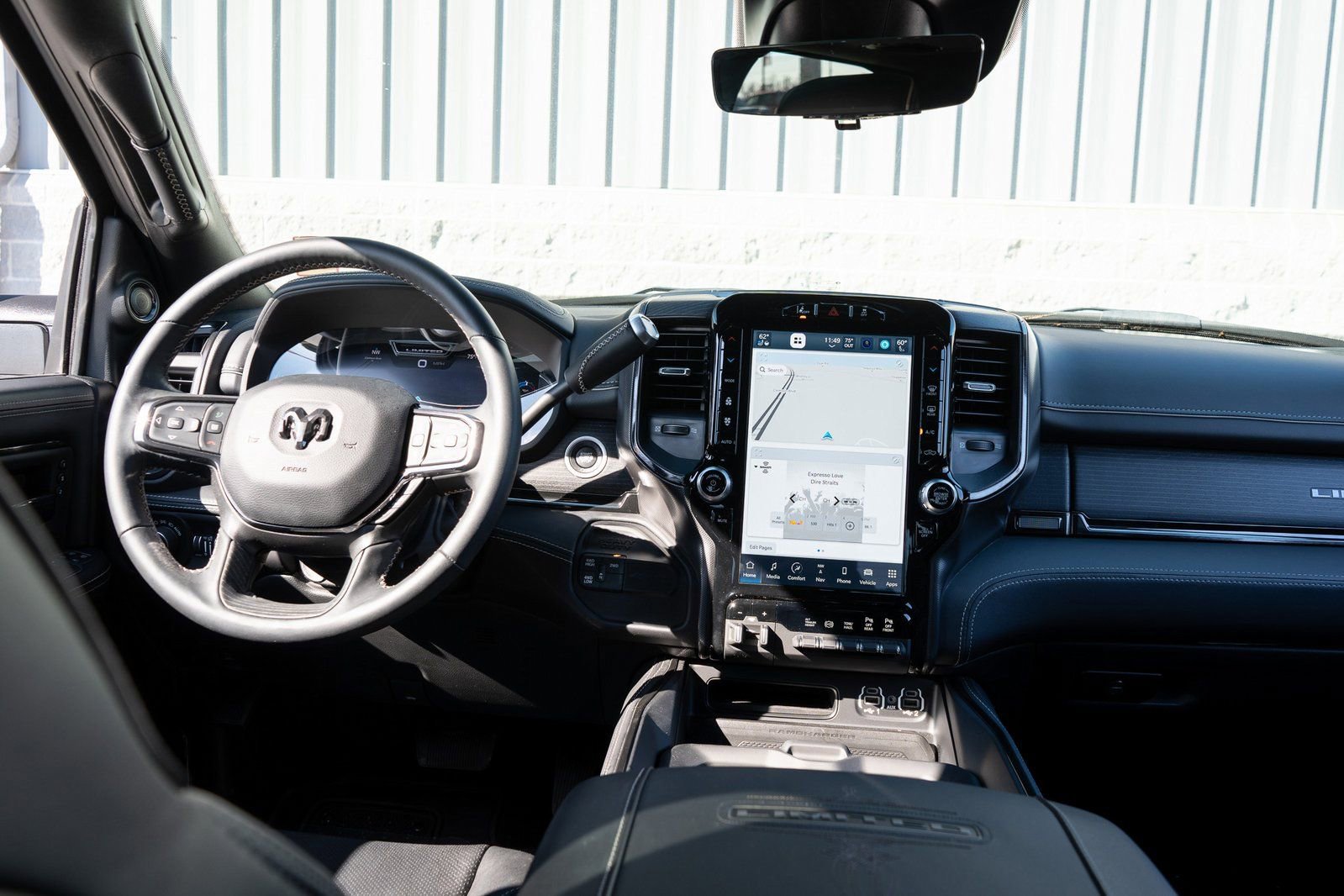 Used 2024 RAM 2500 Limited image 30