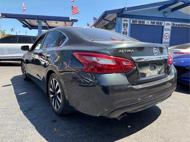 Used 2018 Nissan Altima 2.5 SL FWD image 10