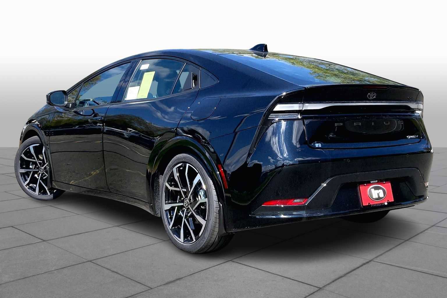 New 2026 Toyota Prius Plug-In Hybrid image 10