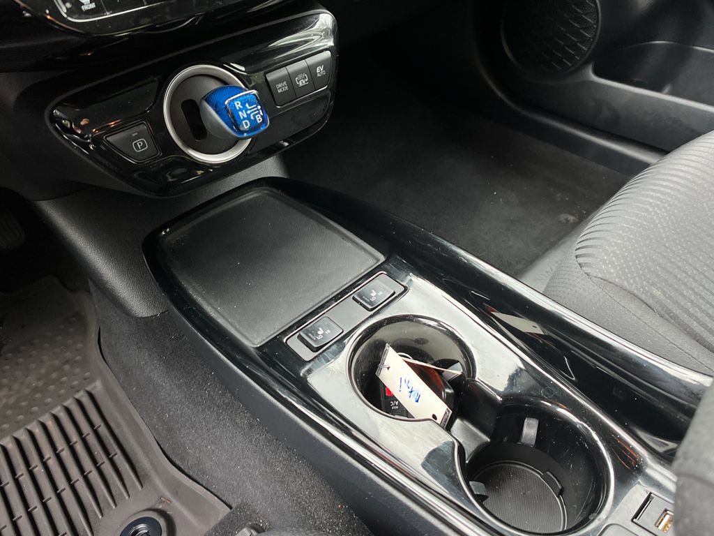Certified 2021 Toyota Prius Prime LE FWD image 22
