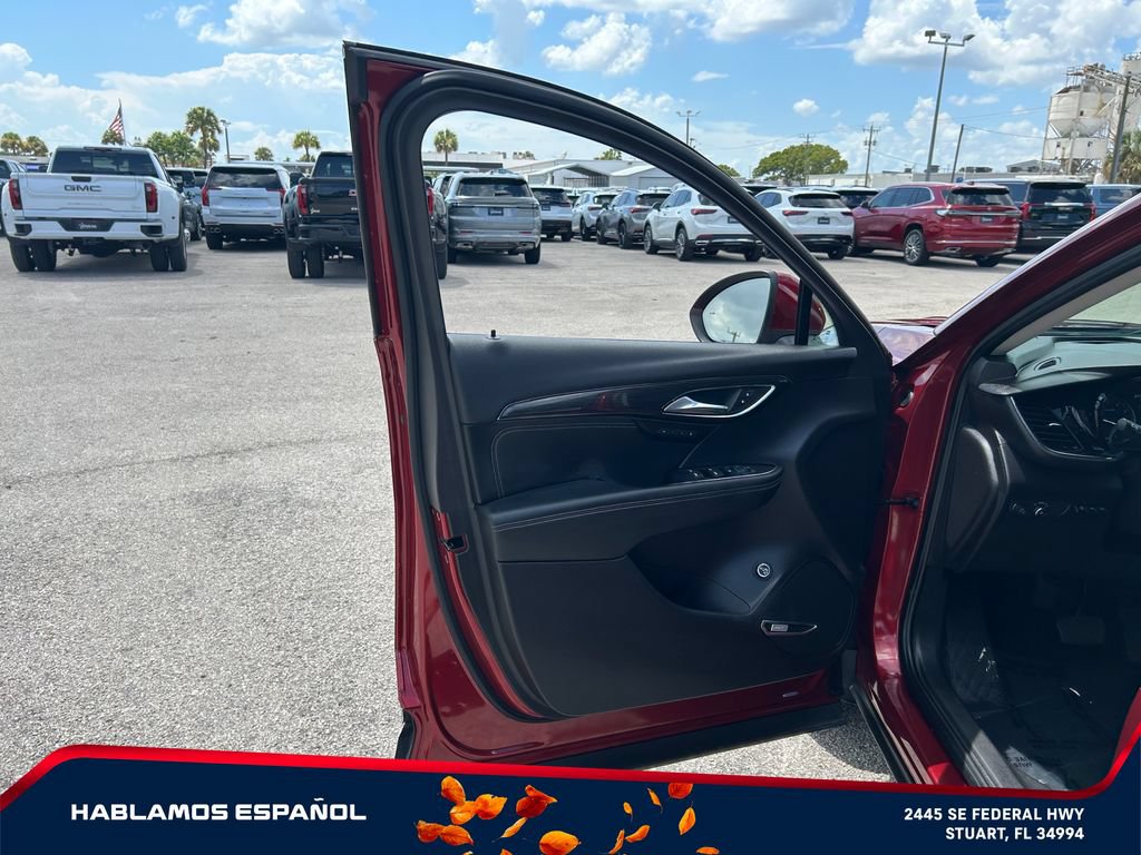 Used 2022 Buick Envision Essence w/ Technology Package I FWD image 11