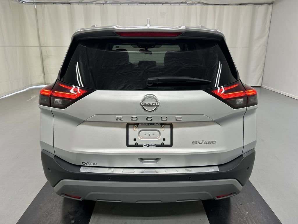 Used 2023 Nissan Rogue SV w/ SV Premium B Package image 21