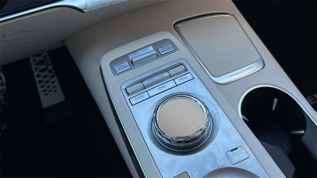 Used 2025 Genesis GV70 3.5T Sport w/ Sport Advanced Package image 25