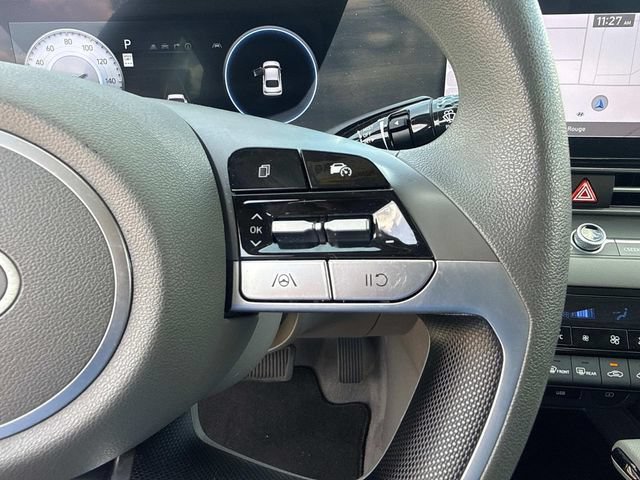 Used 2024 Hyundai Elantra SEL FWD image 29