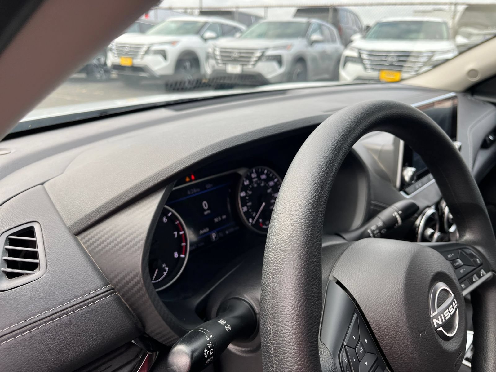 Used 2025 Nissan Sentra SV FWD image 33