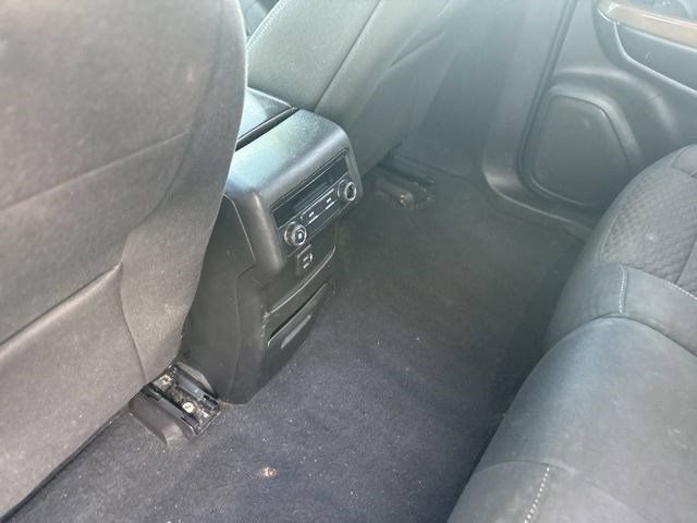 Used 2019 GMC Acadia SLE AWD/4WD image 32