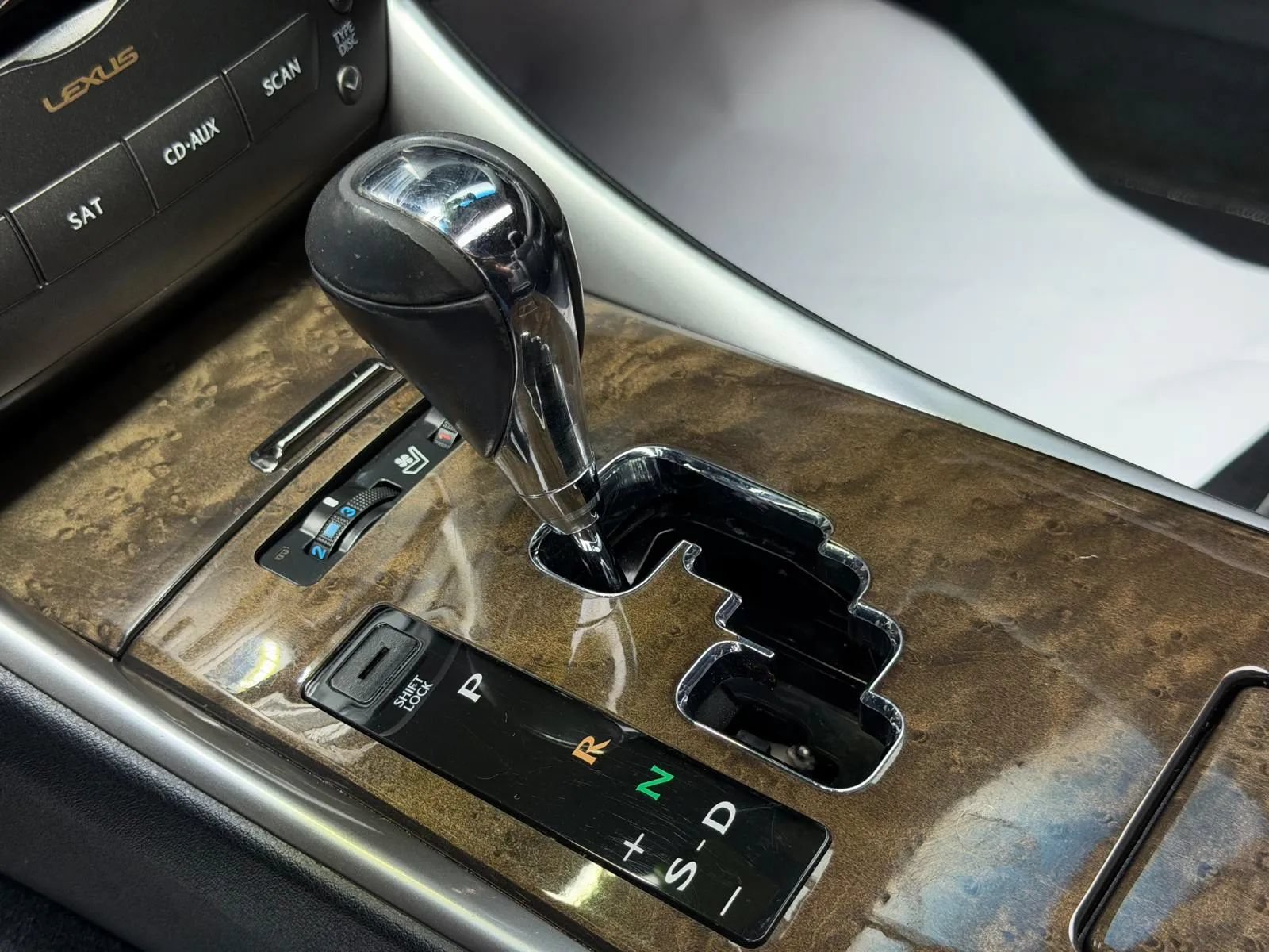 Used 2010 Lexus IS 250C RWD image 29