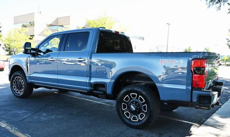 Used 2023 Ford F350 Platinum image 5