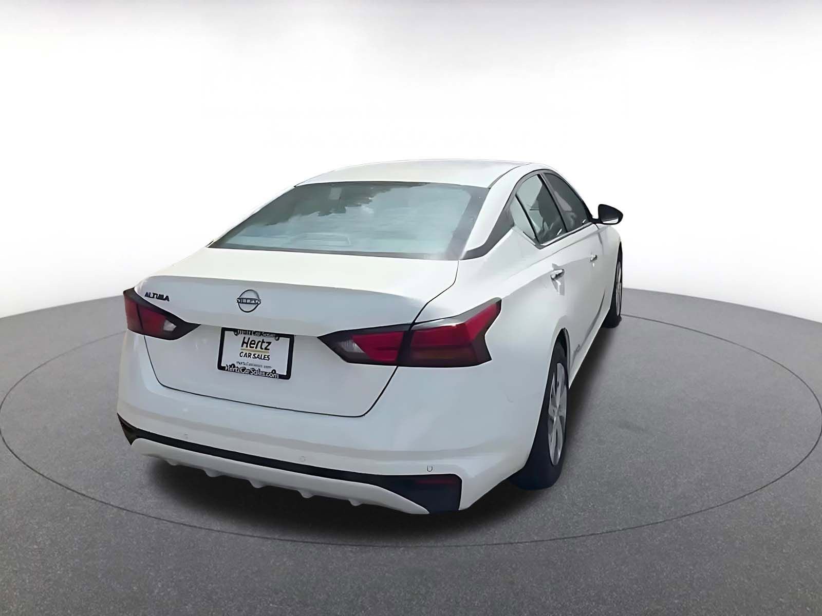 Used 2024 Nissan Altima 2.5 S image 14