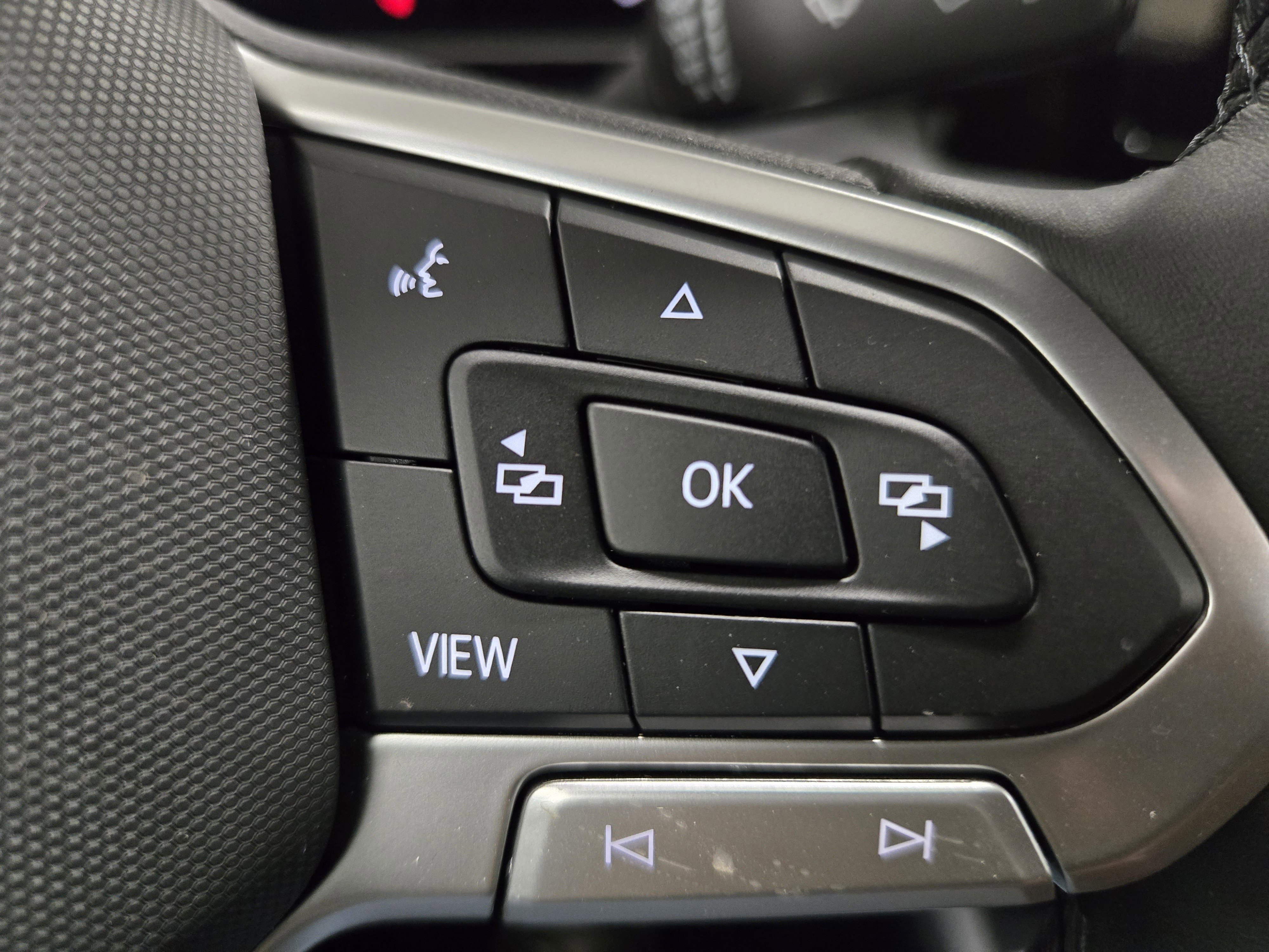 New 2025 Volkswagen Jetta Sport image 24