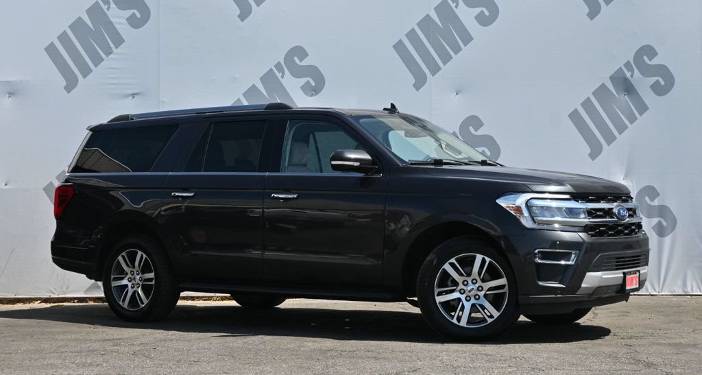 Used 2024 Ford Expedition Max Limited RWD image 3