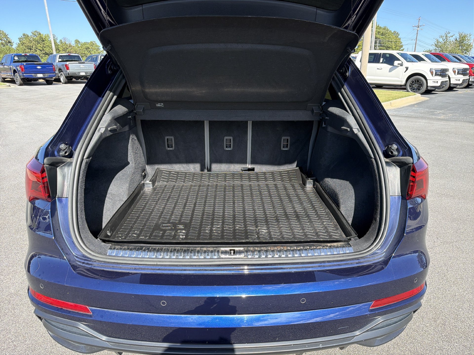 Used 2022 Audi Q3 2.0T Premium Plus AWD/4WD image 28