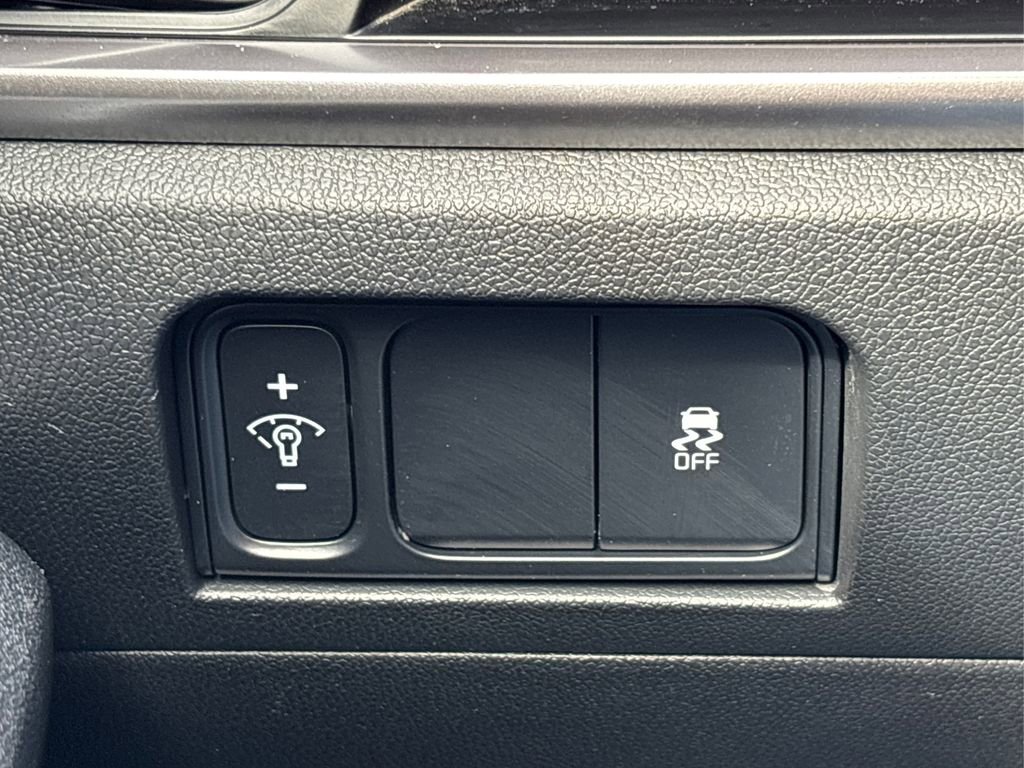 Used 2025 Kia Sorento S image 35