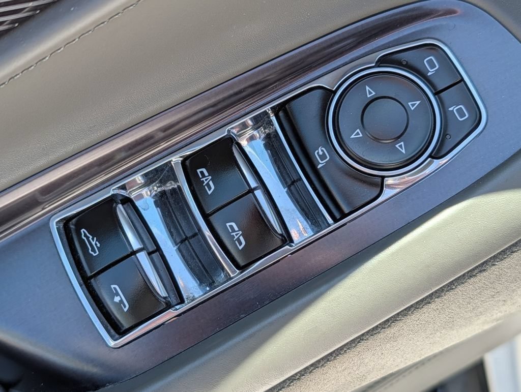 Used 2024 Chevrolet Corvette E-Ray AWD/4WD image 31