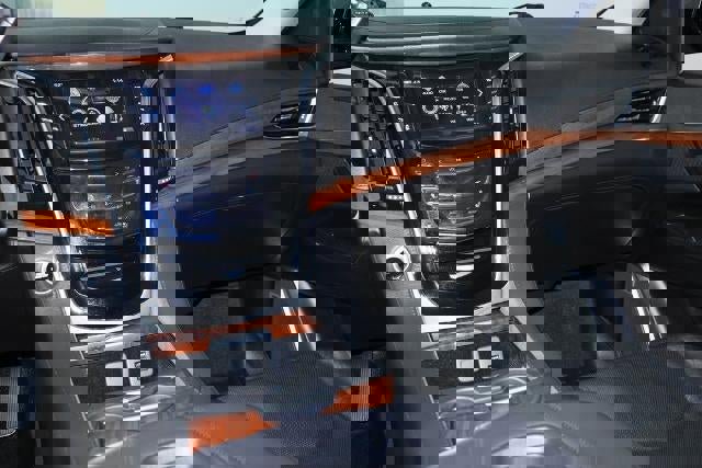 Used 2019 Cadillac Escalade ESV Premium Luxury image 20