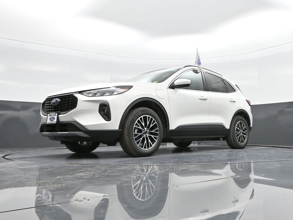 New 2025 Ford Escape SE FWD image 38