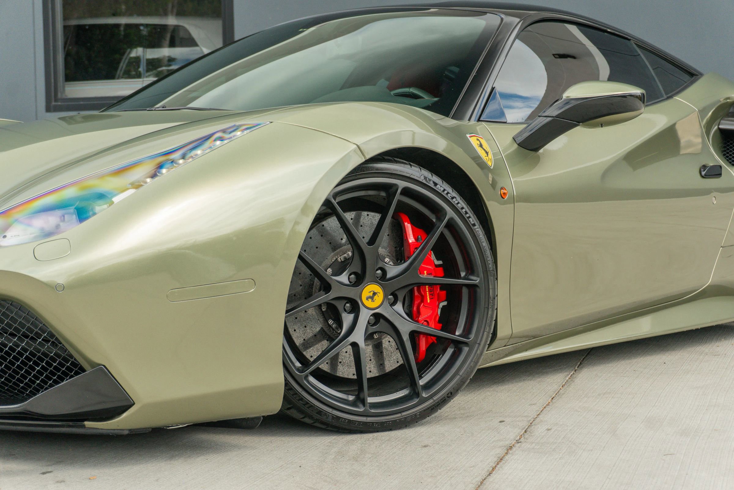 Used 2018 Ferrari 488 GTB image 21