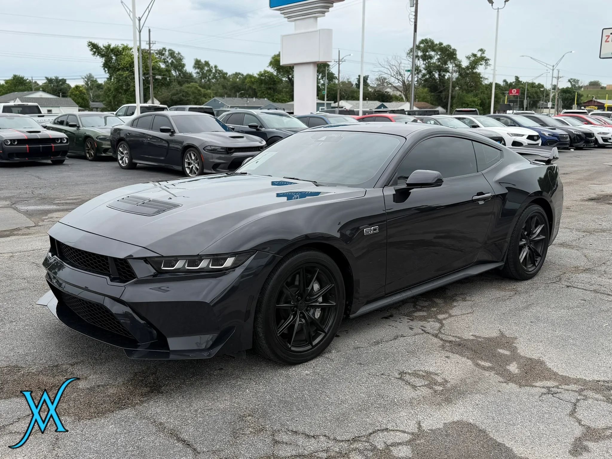 Used 2024 Ford Mustang GT Premium RWD image 3