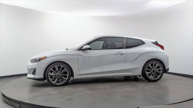 Used 2019 Hyundai Veloster 2.0 Premium FWD image 3