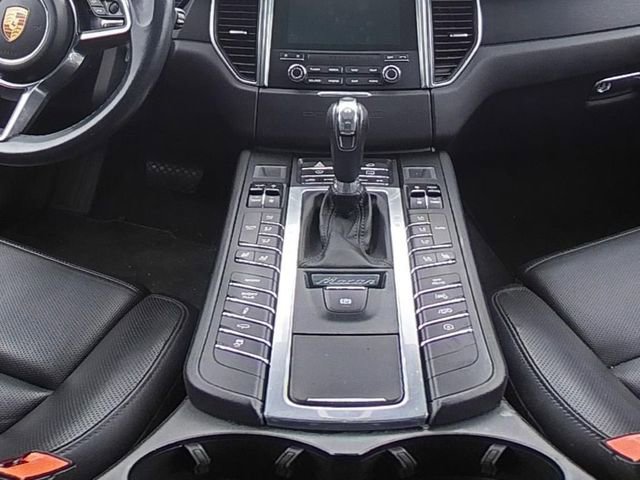 Used 2018 Porsche Macan GTS AWD/4WD image 23