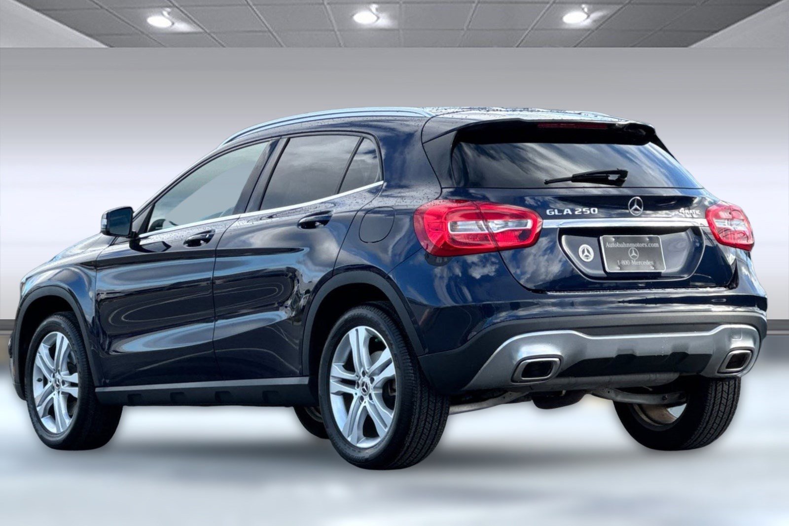 Certified 2018 Mercedes-Benz GLA 250 4MATIC image 3