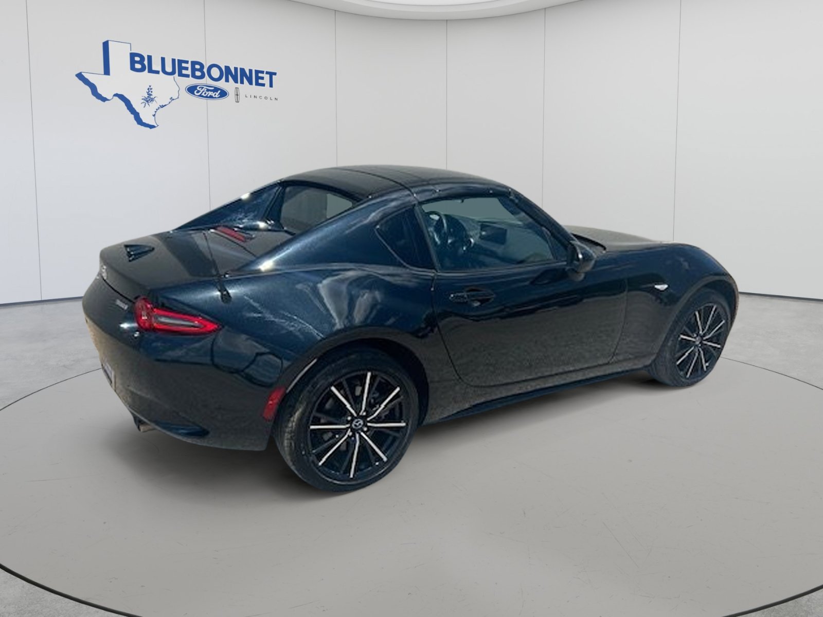 Used 2025 MAZDA MX-5 Miata RF Grand Touring RWD image 3