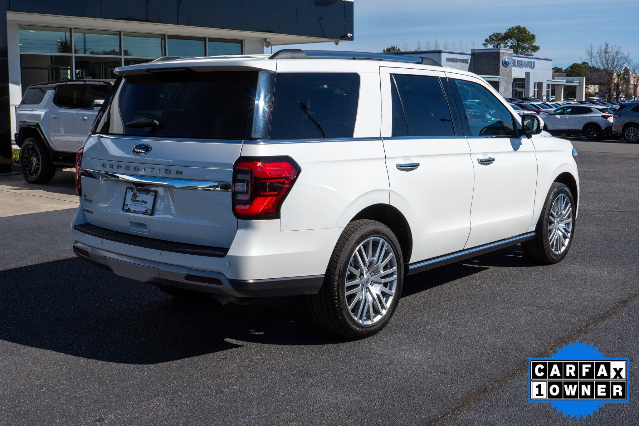 Used 2024 Ford Expedition Limited image 3