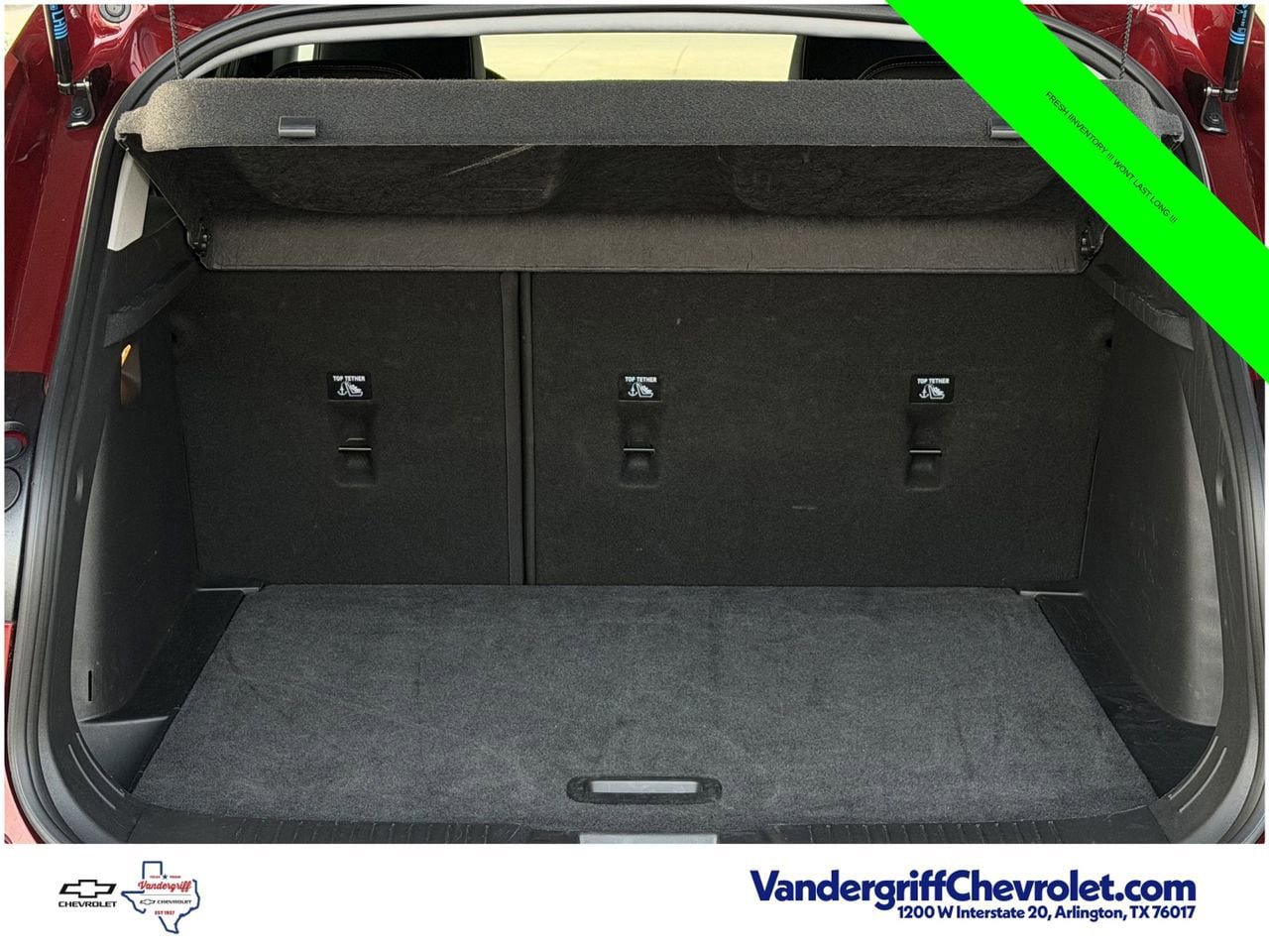 Used 2025 Chevrolet Trax LT w/ LT Convenience Package FWD image 28