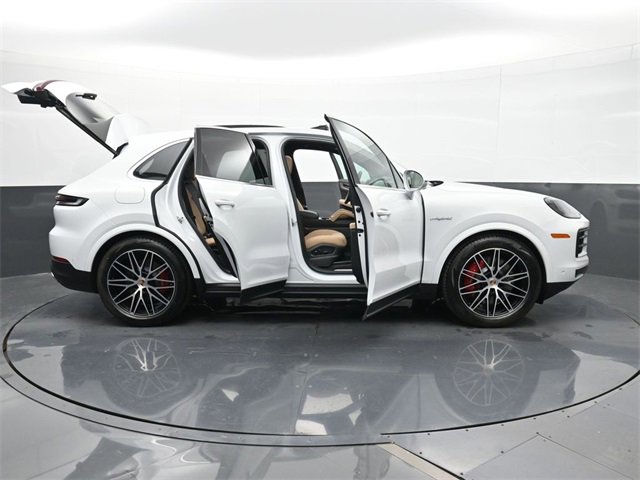 New 2025 Porsche Cayenne S image 29