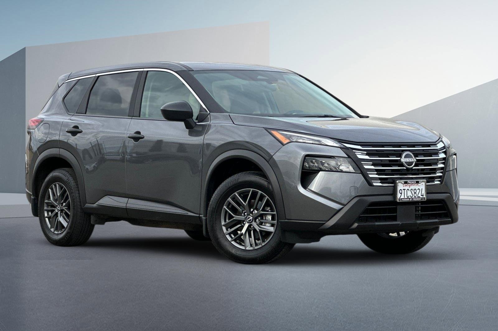 Certified 2025 Nissan Rogue S video 2