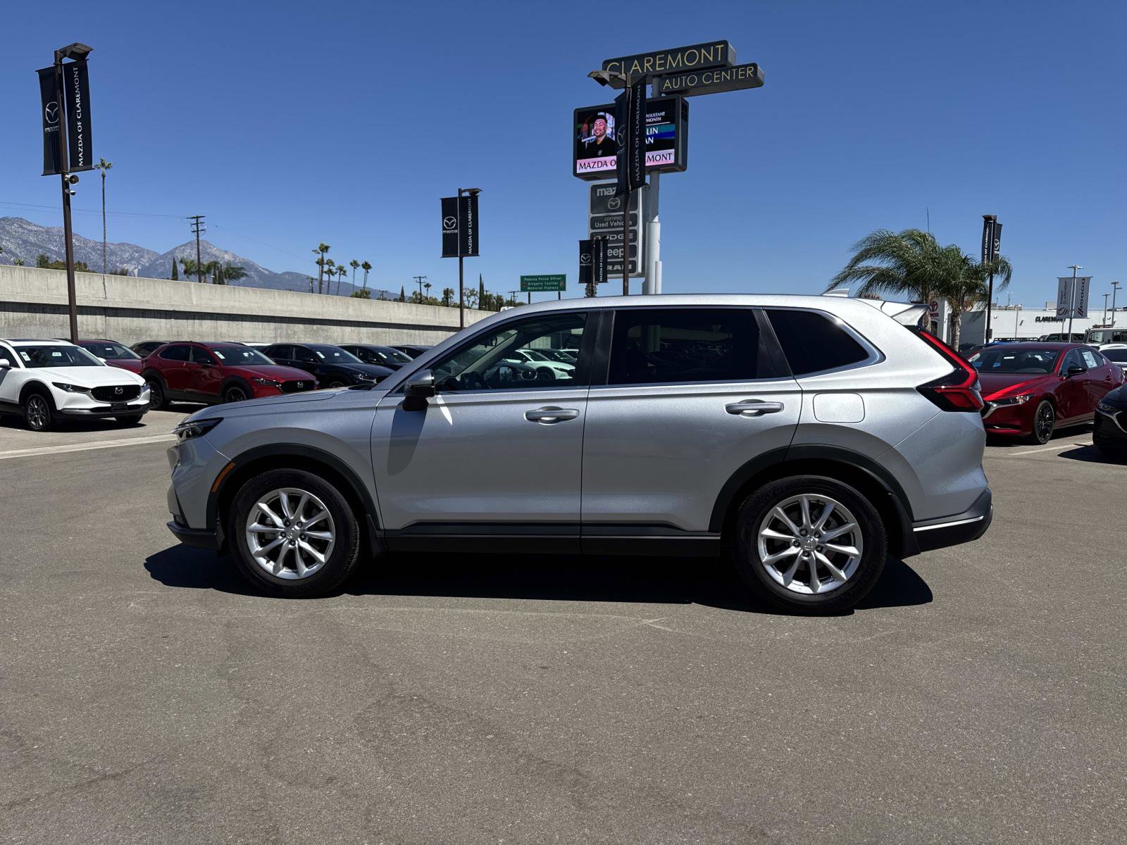 Used 2026 Honda CR-V EX image 7