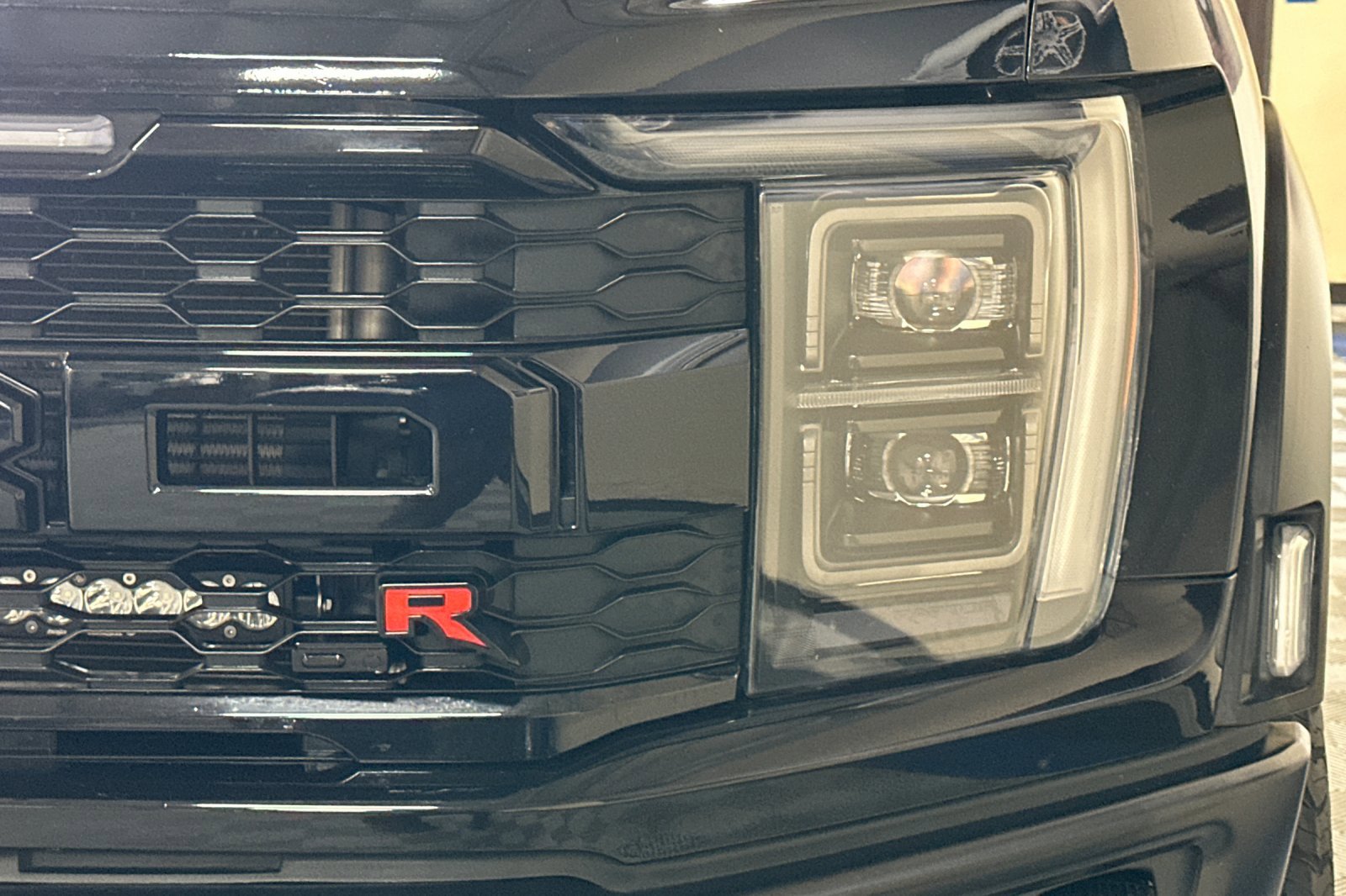 Used 2023 Ford F150 Raptor w/ Equipment Group 802A Raptor R AWD/4WD image 51