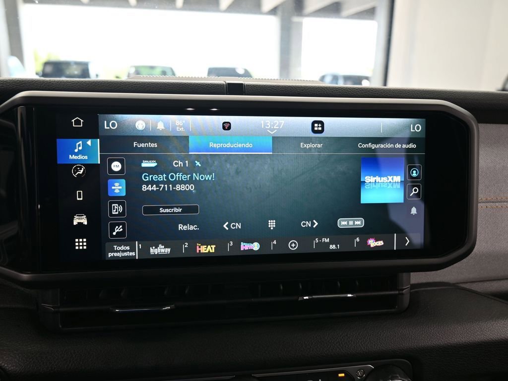 Used 2024 Jeep Gladiator Willys image 22