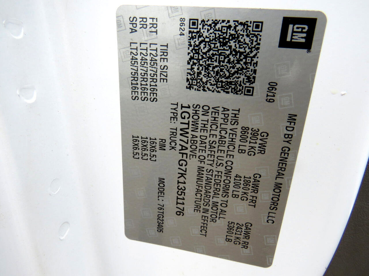 Used 2019 GMC Savana 2500 w/ Driver Convenience Package image 34