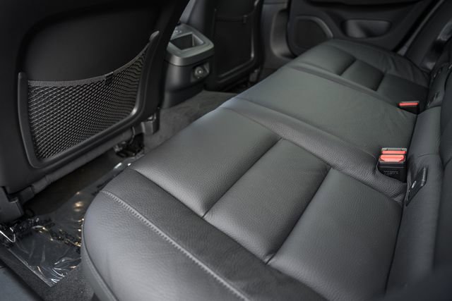 New 2026 Volvo V60 B5 Cross Country Plus w/ Protection Package Premier image 34