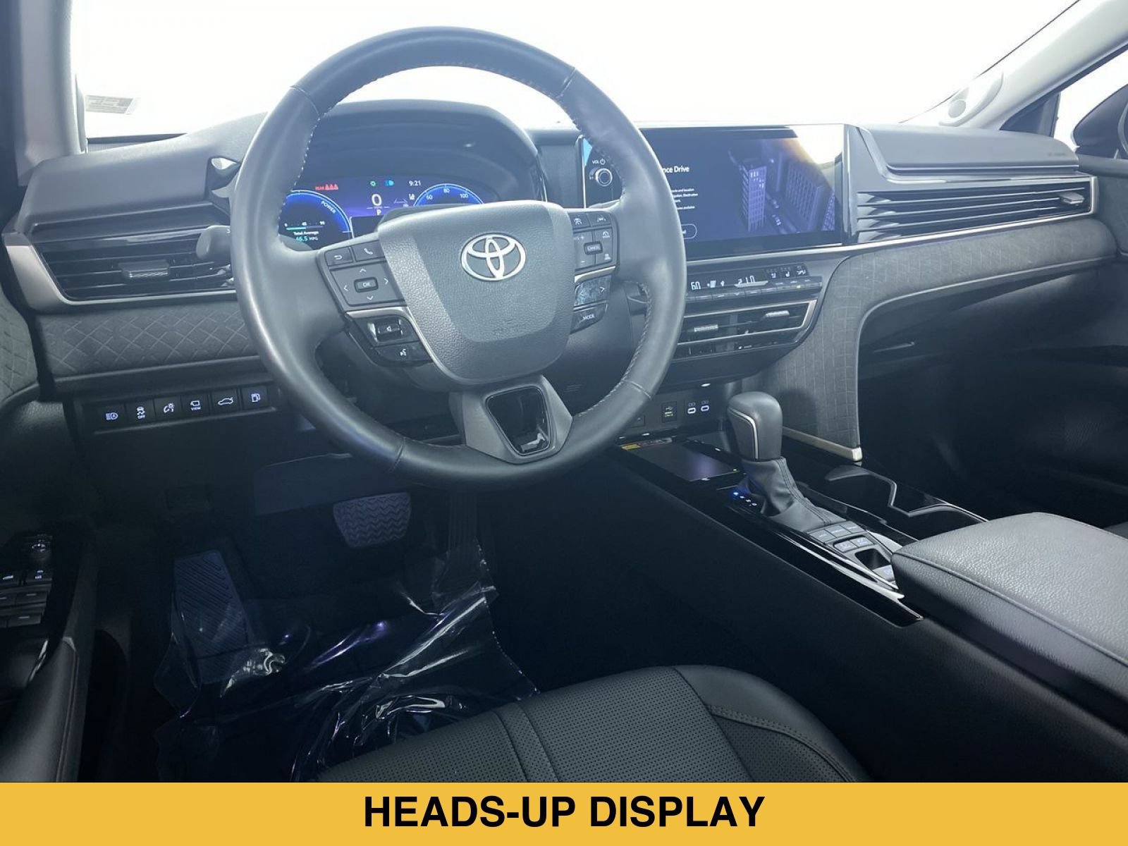 Used 2025 Toyota Camry XLE w/ Premium Plus Package AWD/4WD image 2