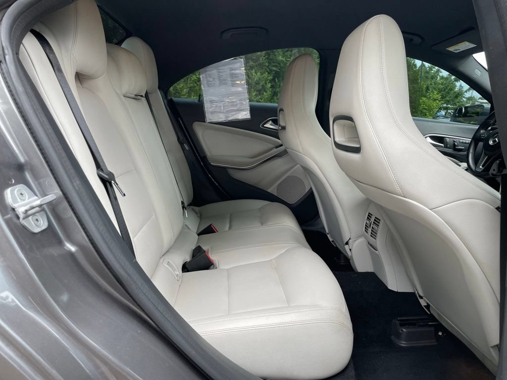 Used 2014 Mercedes-Benz CLA 250 image 21